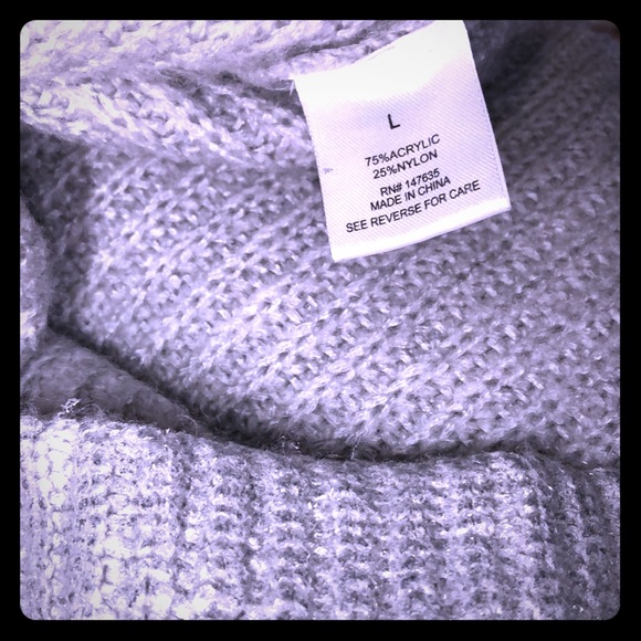 ROMEO+JULIET COUTURE•SILVER SPUN SWEATER•GC - Picture 8 of 8